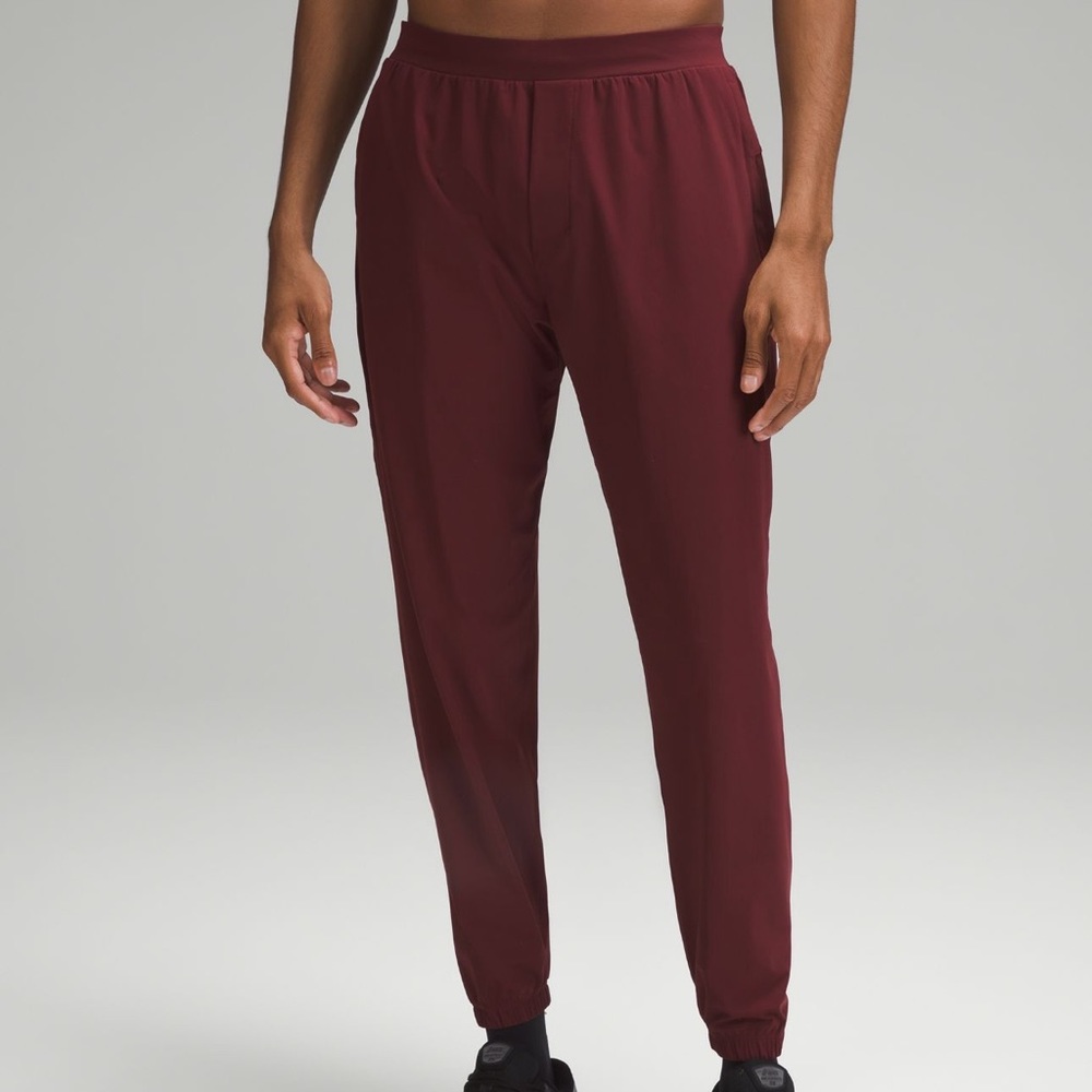 Lululemon Like New Medium Surge Jogger - Red Merlot